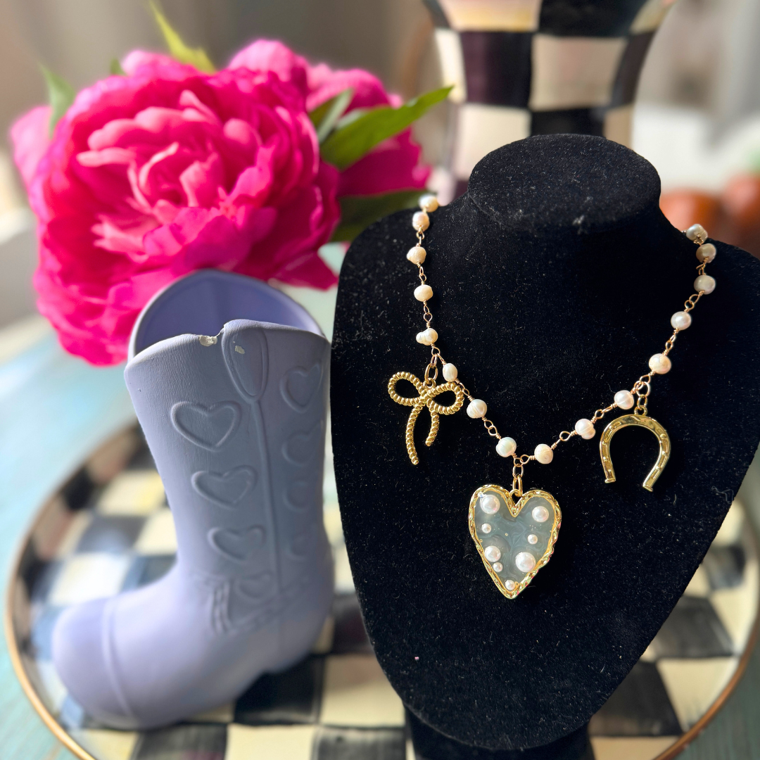 Pearl Me Pretty Necklace