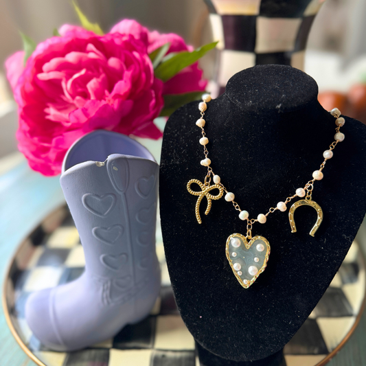 Pearl Me Pretty Necklace